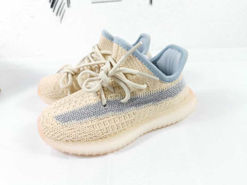 Yeezy 350 V2 Kids Sneakers in Linen Yellow