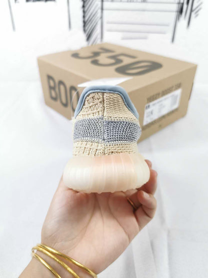 Yeezy 350 V2 Kids Sneakers in Linen Yellow