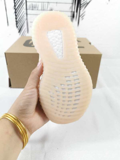 Yeezy 350 V2 Kids Sneakers in Linen Yellow